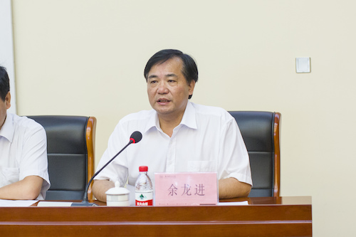 国产自拍
余龙进教授分享省级重点马院建设经验